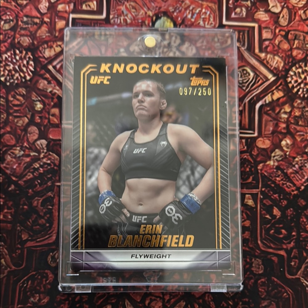 Topps UFC Knockout Erin Blanchfield Card /250